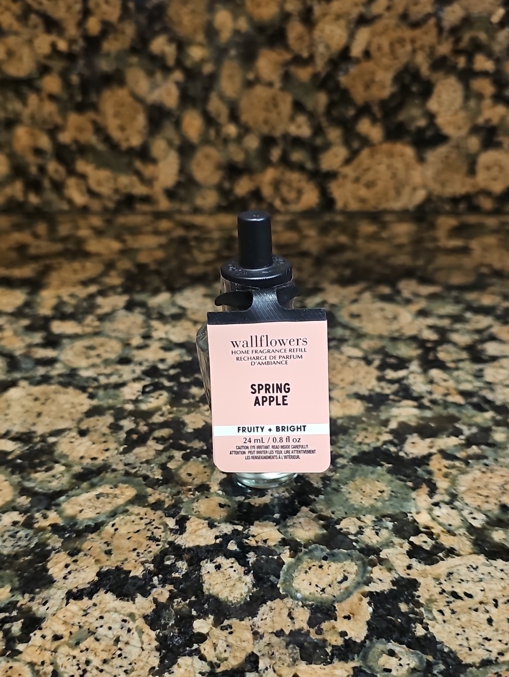 White Barn Spring Apple Wallflower refill